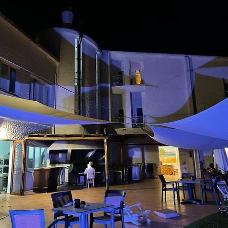 Hotel Al Faro Spiaggia La Cinta Santeodoro San Teodoro  Exteriér fotografie